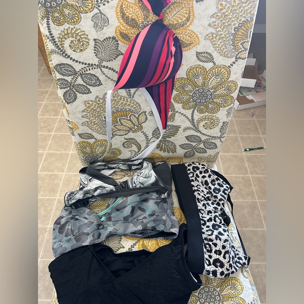 Bikini Top Bundle. Size S. Body glove, Venus.etc.